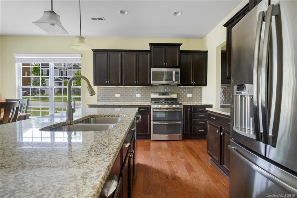 706 Falcon Ridge Fort Mill, SC 29708 - Photo 9 of 37