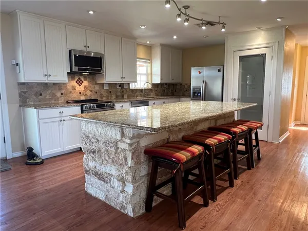 $620,000 | 1206 Alcalde De La Bahia, Goliad, TX 77963
