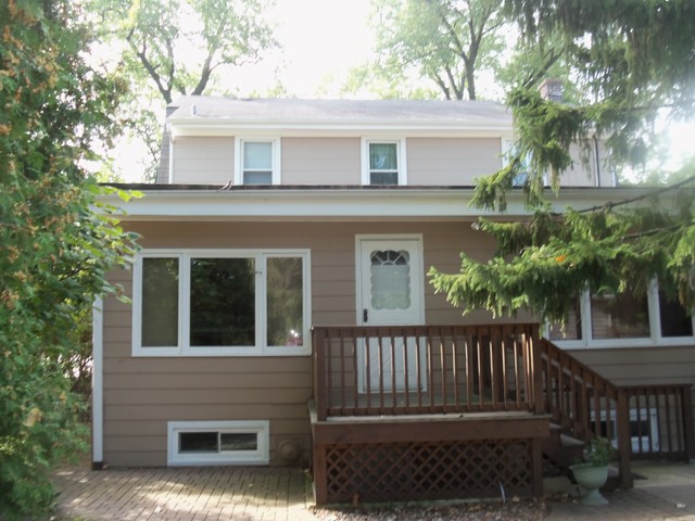 460 Selborne Road Riverside, IL 60546 - Photo 2 of 25 a view of a house with a window