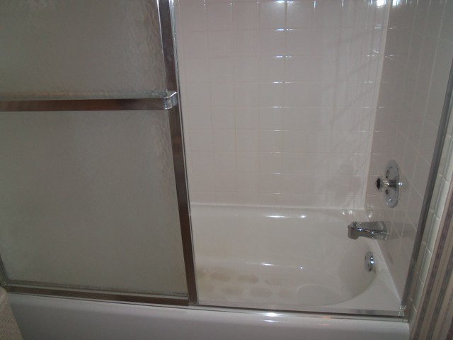 460 Selborne Road Riverside, IL 60546 - Photo 23 of 25 a bathroom with a shower