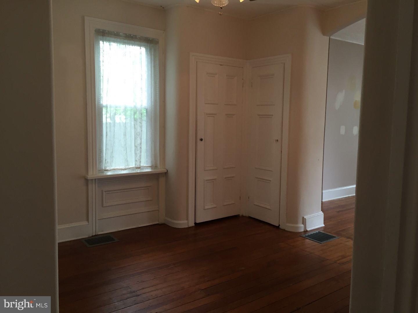 209 Walnut Street Delanco, NJ 08075 - Photo 6 of 23
