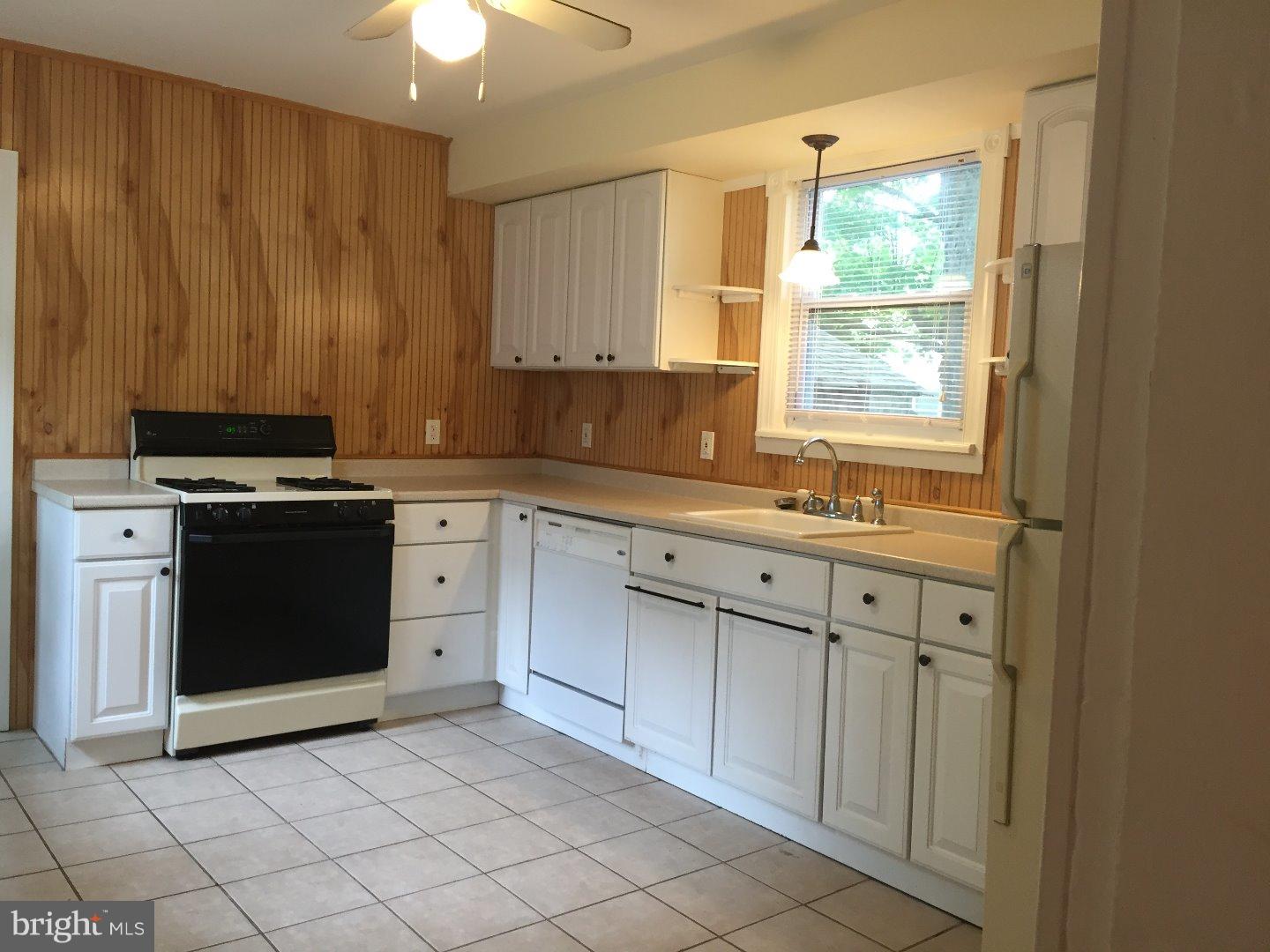 209 Walnut Street Delanco, NJ 08075 - Photo 9 of 23