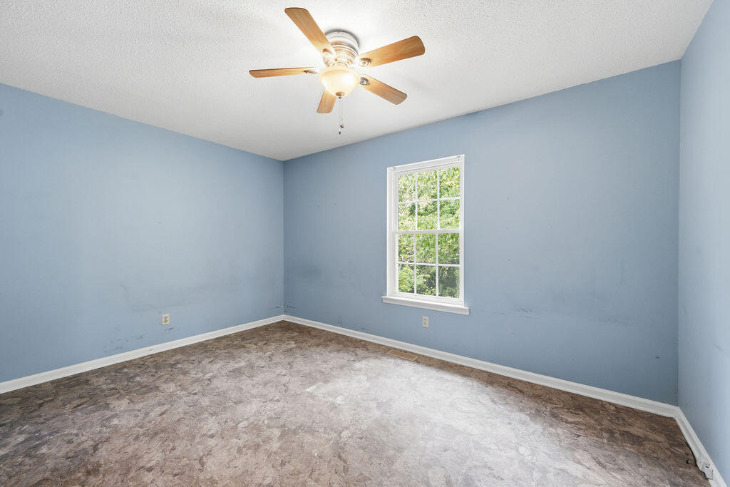 213 Maple Way Ringgold, GA 30736 - Photo 29 of 40 213MapleWay-27