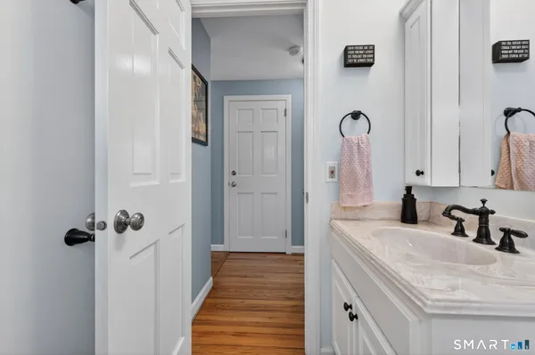 $499,500 | 155 Trinity Avenue, Glastonbury, CT 06033