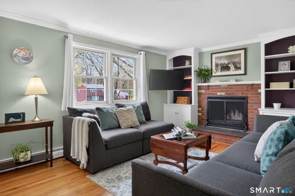 $499,500 | 155 Trinity Avenue, Glastonbury, CT 06033