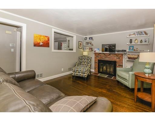 16 Riley Road Boston, MA 02136 - Photo 3 of 26 Gallery Image 3