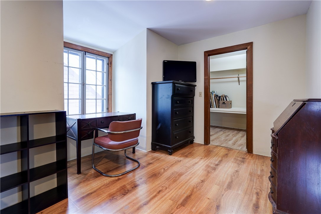 339 Seneca Parkway Rochester, NY 14613 - Photo 37 of 49