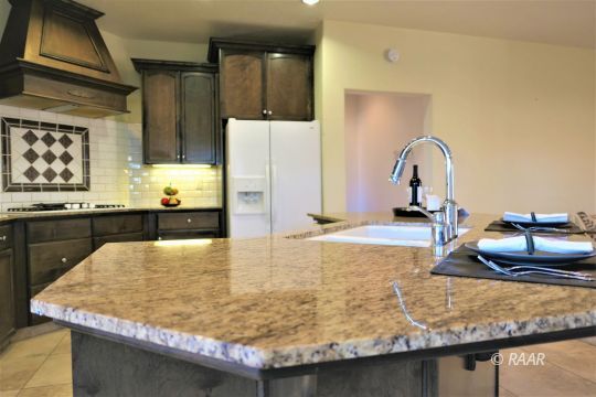332 South Gateway Boulevard Ridgecrest, CA 93555 - Photo 8 of 31