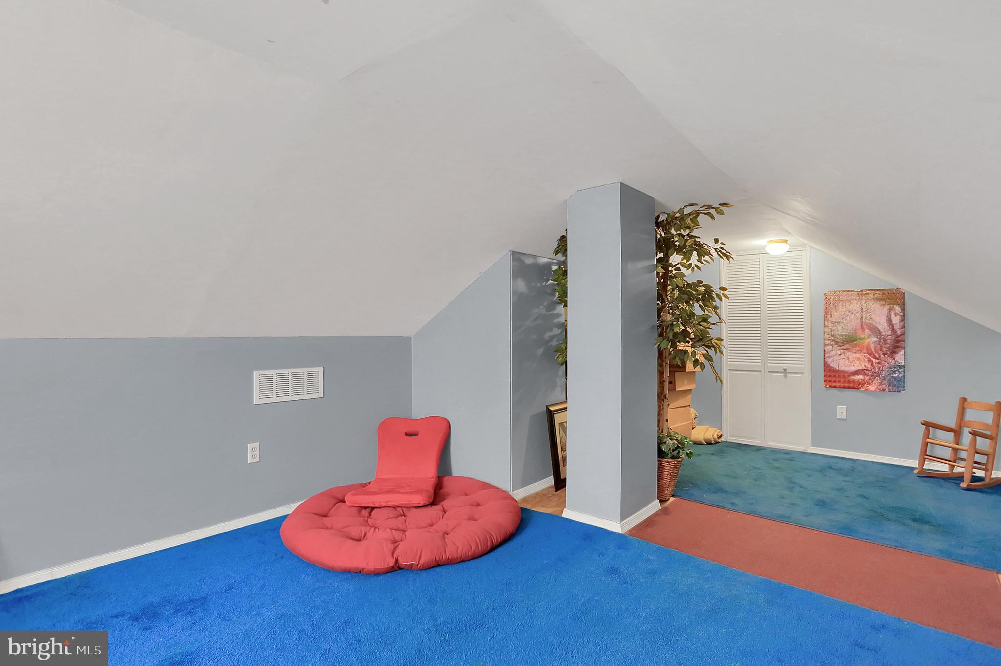 2004 Winding Road York, PA 17408 - Photo 17 of 24 Gallery Image 17