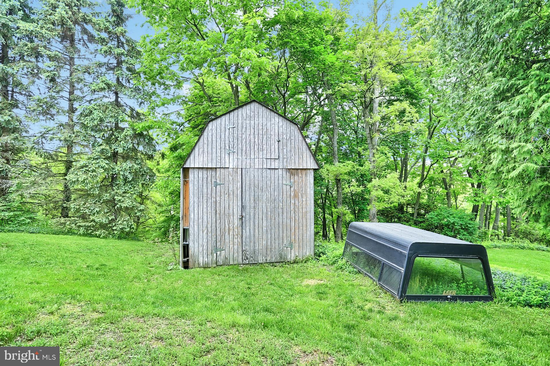 2004 Winding Road York, PA 17408 - Photo 20 of 24 Gallery Image 20