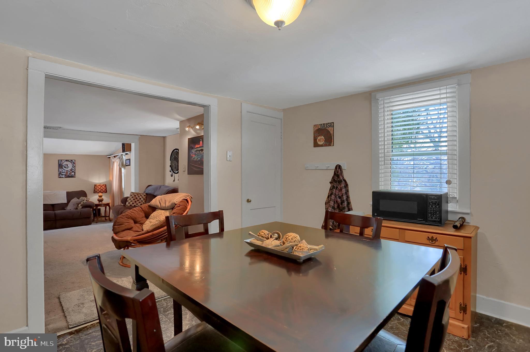 2004 Winding Road York, PA 17408 - Photo 4 of 24 Gallery Image 4