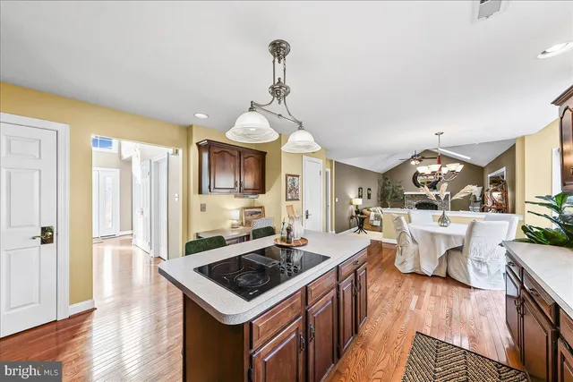 $675,000 | 211 Cullen Way, Newark, DE 19711