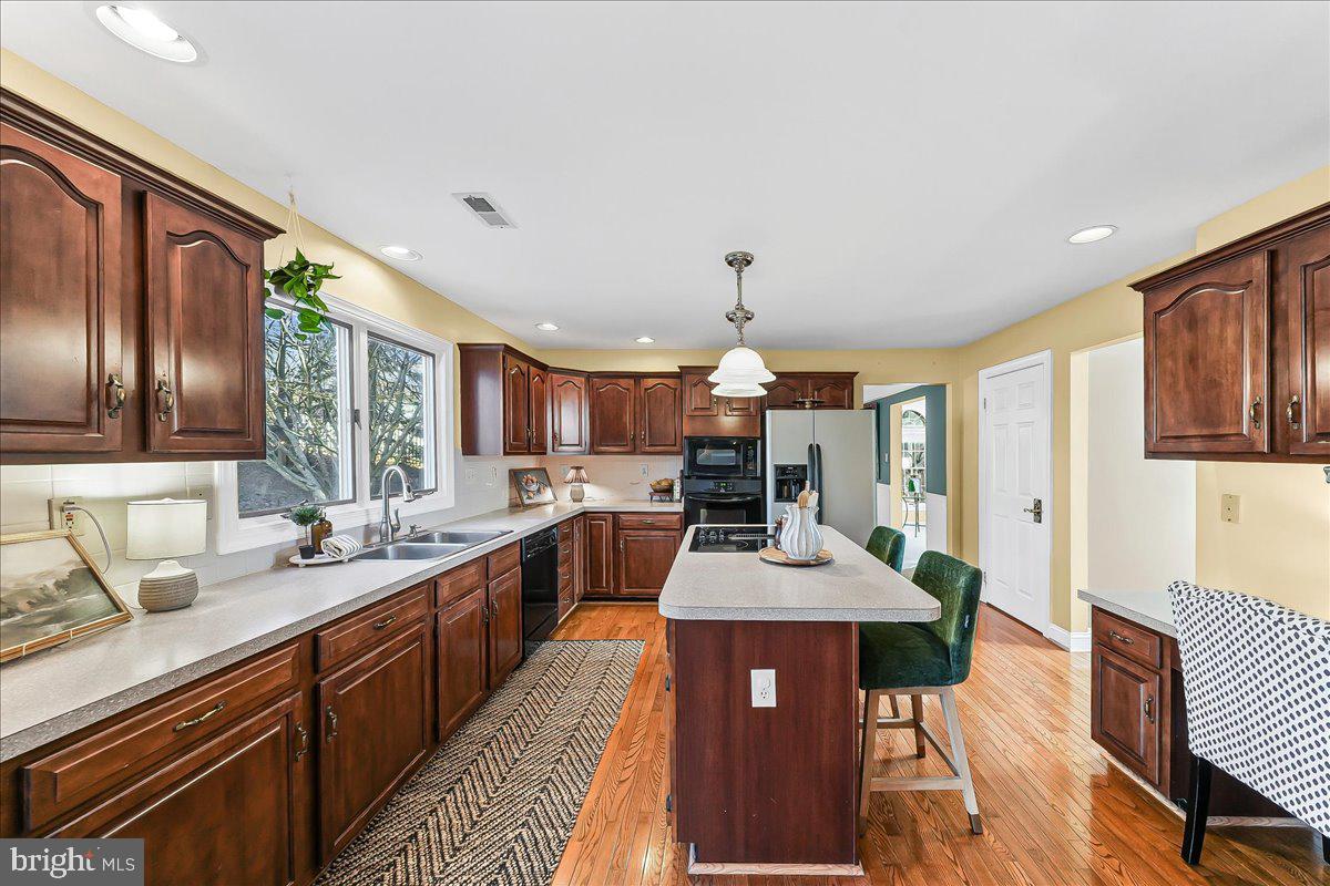 211 Cullen Way Newark, DE 19711 - Photo 12 of 46