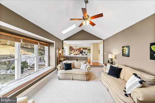 $675,000 | 211 Cullen Way, Newark, DE 19711