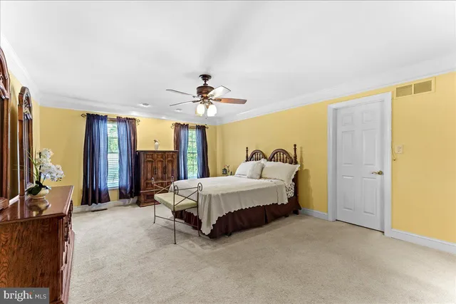 $675,000 | 211 Cullen Way, Newark, DE 19711