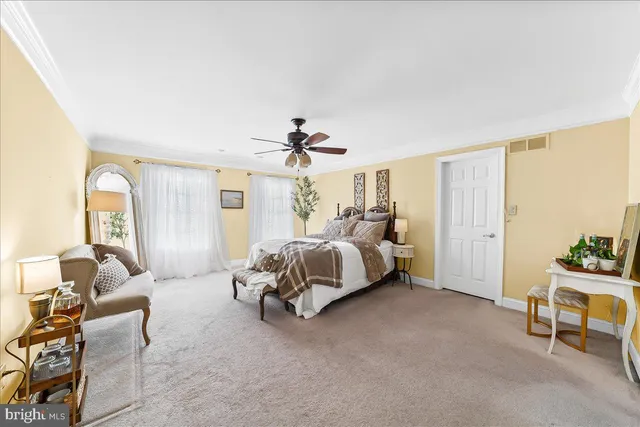 $675,000 | 211 Cullen Way, Newark, DE 19711