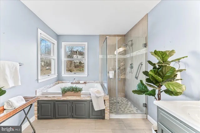 $675,000 | 211 Cullen Way, Newark, DE 19711