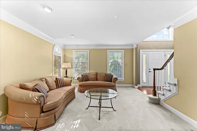 $675,000 | 211 Cullen Way, Newark, DE 19711