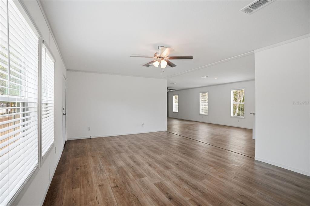 9533 Round Lk Drive Weeki Wachee, FL 34613 - Photo 8 of 68