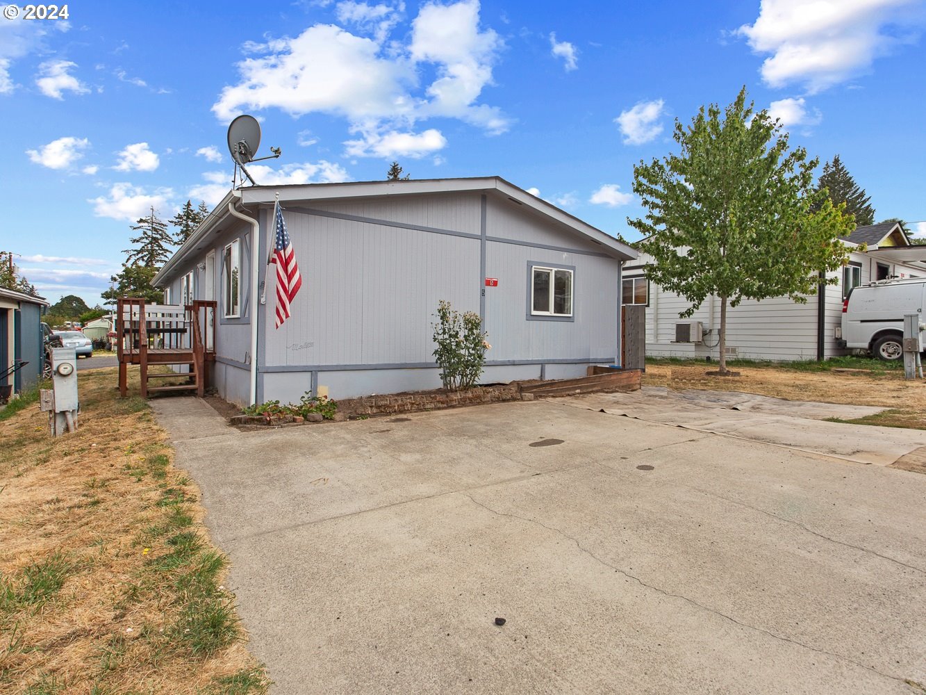 415 Northeast 194th Street, Unit 5 Ridgefield, WA 98642 - Photo 1 of 35 a view of a house with a space