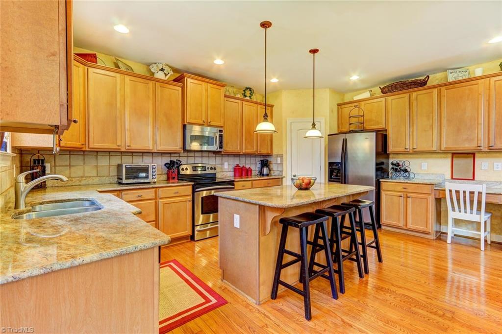 7999 Fogleman Road Oak Ridge, NC 27310 - Photo 13 of 30
