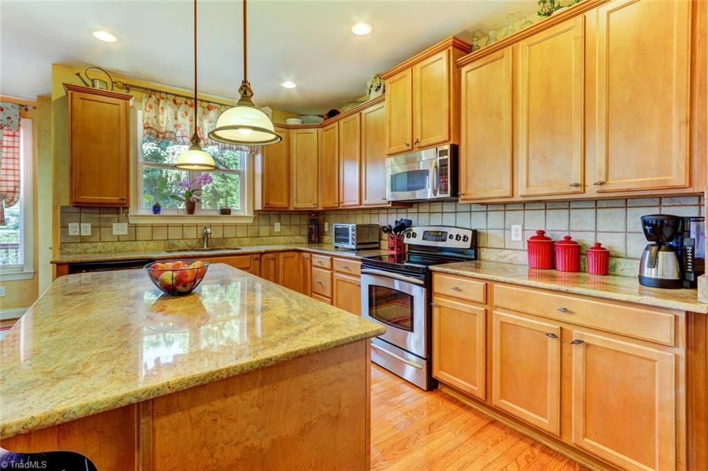 7999 Fogleman Road Oak Ridge, NC 27310 - Photo 14 of 30