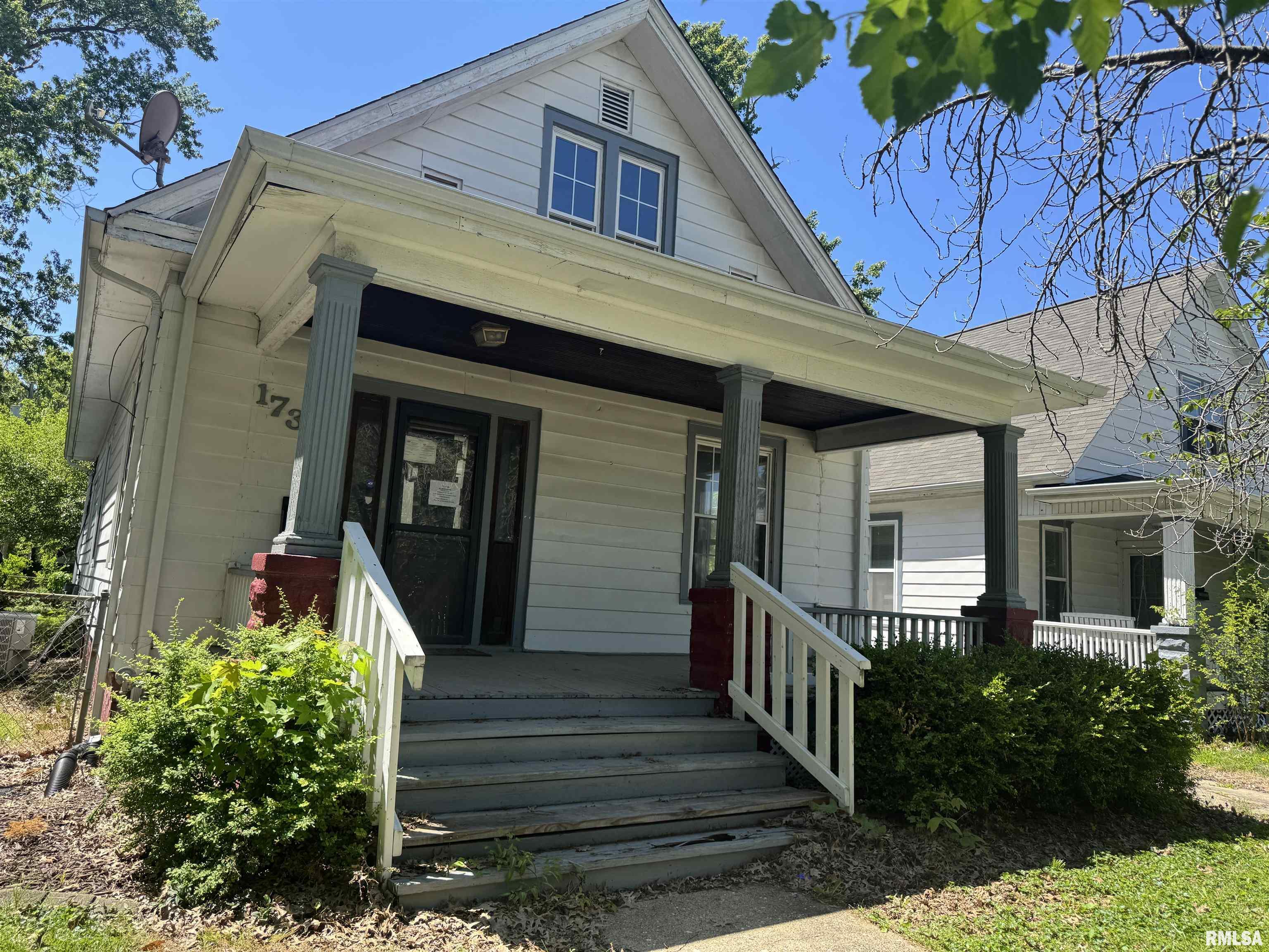 1733 South Spring Street Springfield, IL 62704 - Photo 1 of 30