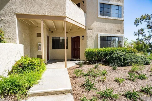 $449,999 | 3475 Paseo De Brisas, Unit 40, Oceanside, CA 92056