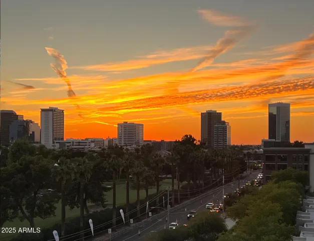 $875,000 | 1040 East Osborn Road, Unit 501, Phoenix, AZ 85014