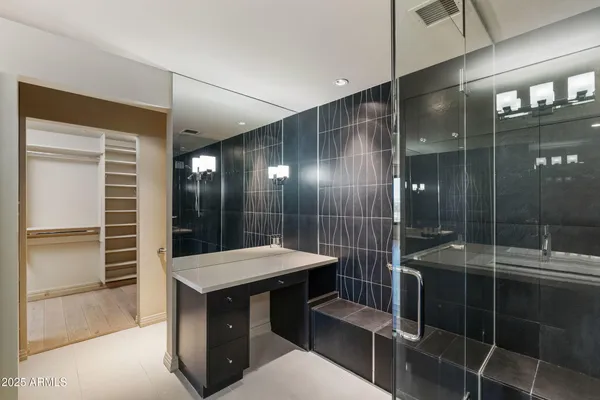 $849,000 | 1040 East Osborn Road, Unit 501, Phoenix, AZ 85014