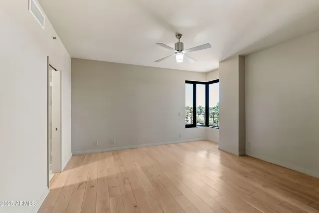 $875,000 | 1040 East Osborn Road, Unit 501, Phoenix, AZ 85014