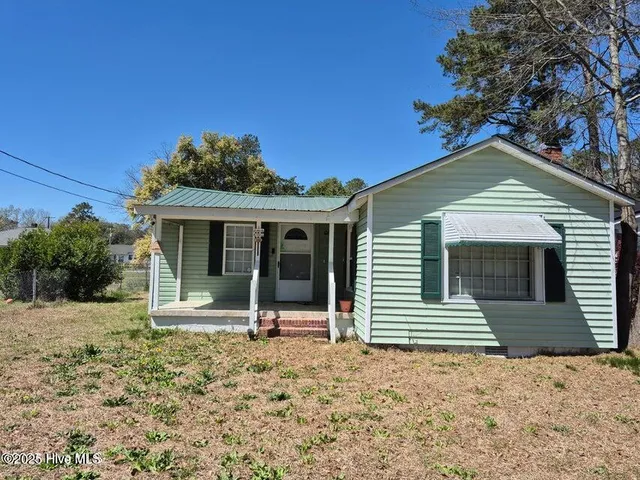 $75,000 | 106 North Secrest Street, Kinston, NC 28501
