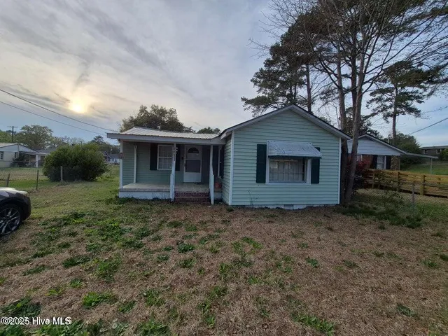 $75,000 | 106 North Secrest Street, Kinston, NC 28501