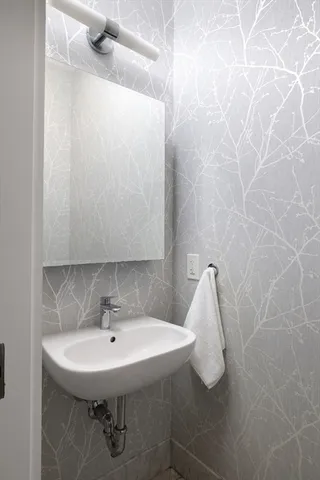 $1,598,000 | 373 Harvard Street, Unit 1, Brookline, MA 02446