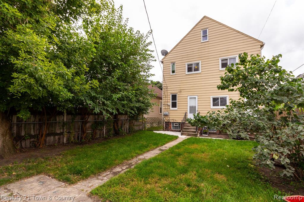 11684 Gallagher Street Hamtramck, MI 48212 - Photo 40 of 41