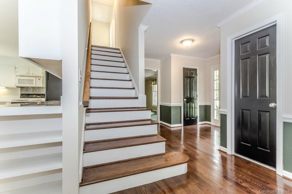 3532 Chevington Road Charlotte, NC 28226 - Photo 3 of 24 Gallery Image 3
