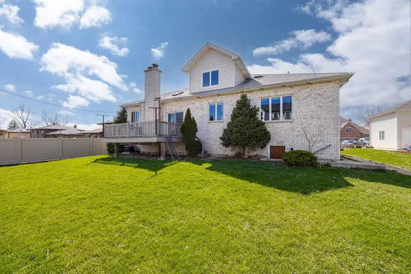 $650,000 | 10225 South 81st Court, Palos Hills, IL 60465