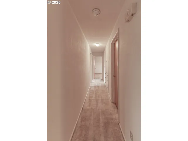 $400,000 | 4494 Cascade Drive, Eugene, OR 97402