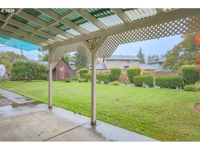 $400,000 | 4494 Cascade Drive, Eugene, OR 97402