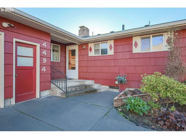 $400,000 | 4494 Cascade Drive, Eugene, OR 97402