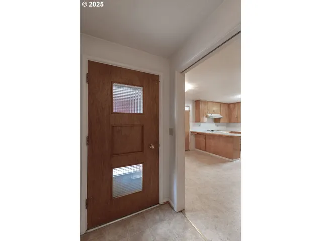 $400,000 | 4494 Cascade Drive, Eugene, OR 97402