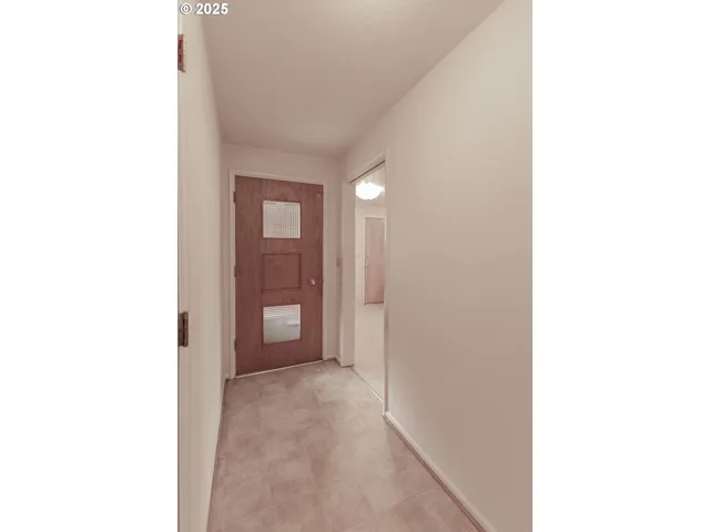 $400,000 | 4494 Cascade Drive, Eugene, OR 97402