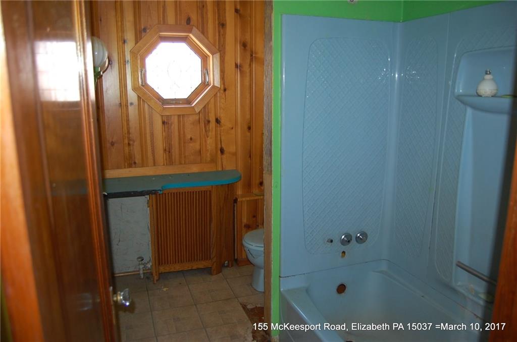 155 McKeesport Road Elizabeth, PA 15037 - Photo 14 of 18 Upstairs bathroom