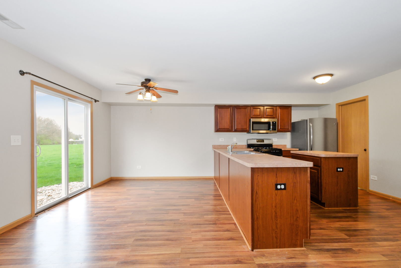 25273 Faraday Road Manhattan, IL 60442 - Photo 7 of 16