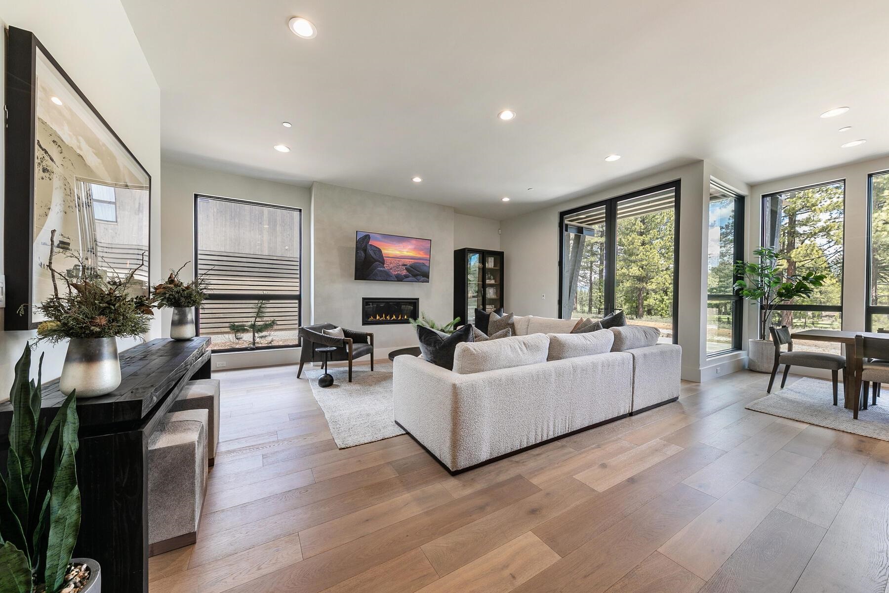 10117 Jakes Way Truckee, CA 96161 - Photo 9 of 26