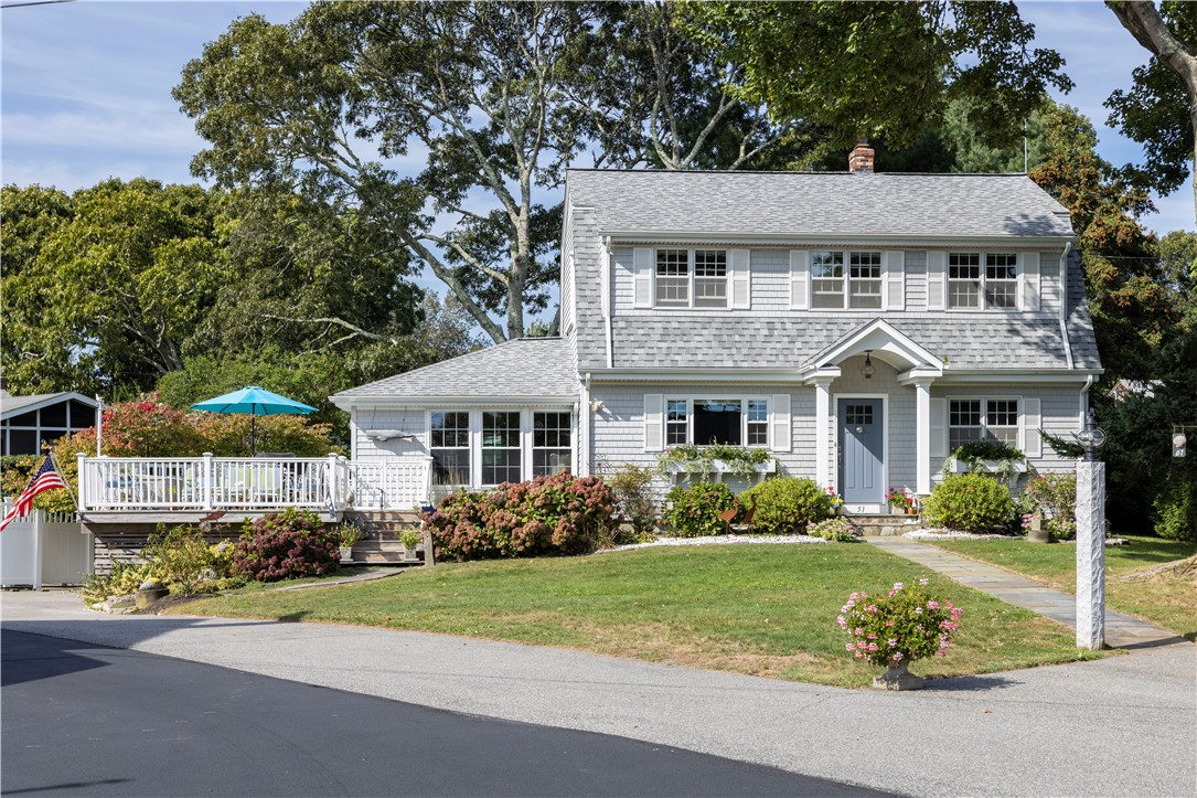 51 Flintstone Road Narragansett, RI 02882 - Photo 2 of 49