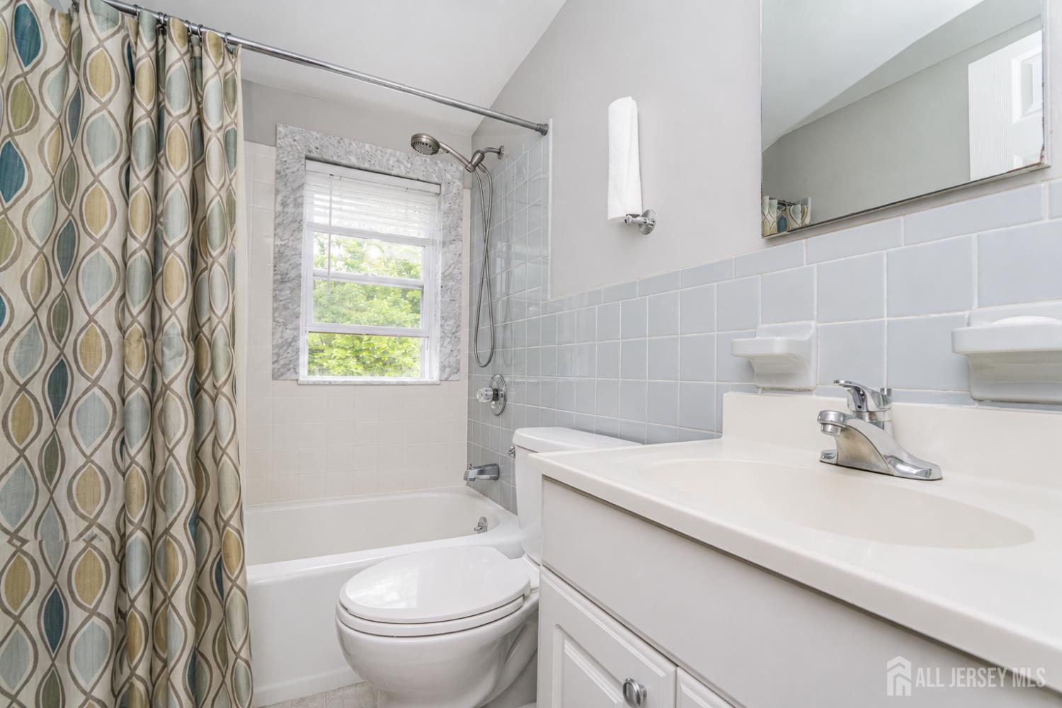 90 Farms Rd Circle East Brunswick, NJ 08816 - Photo 21 of 39