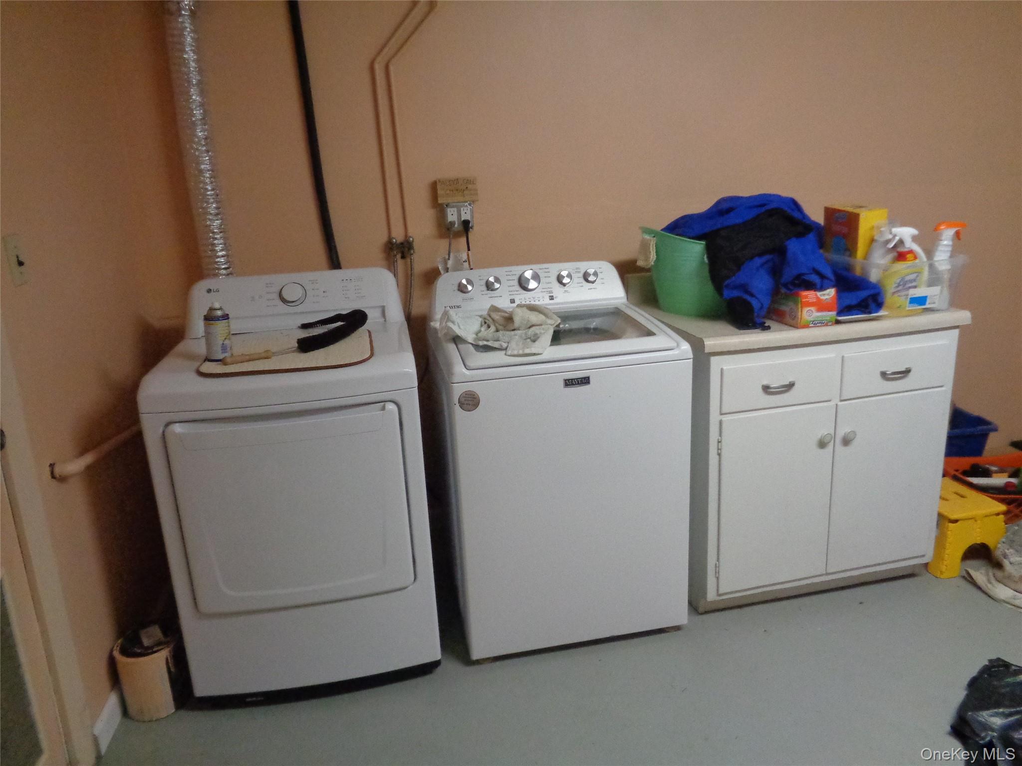 9 Valley Terrace Port Chester, NY 10573 - Photo 25 of 25 a utility room with dryer and washer