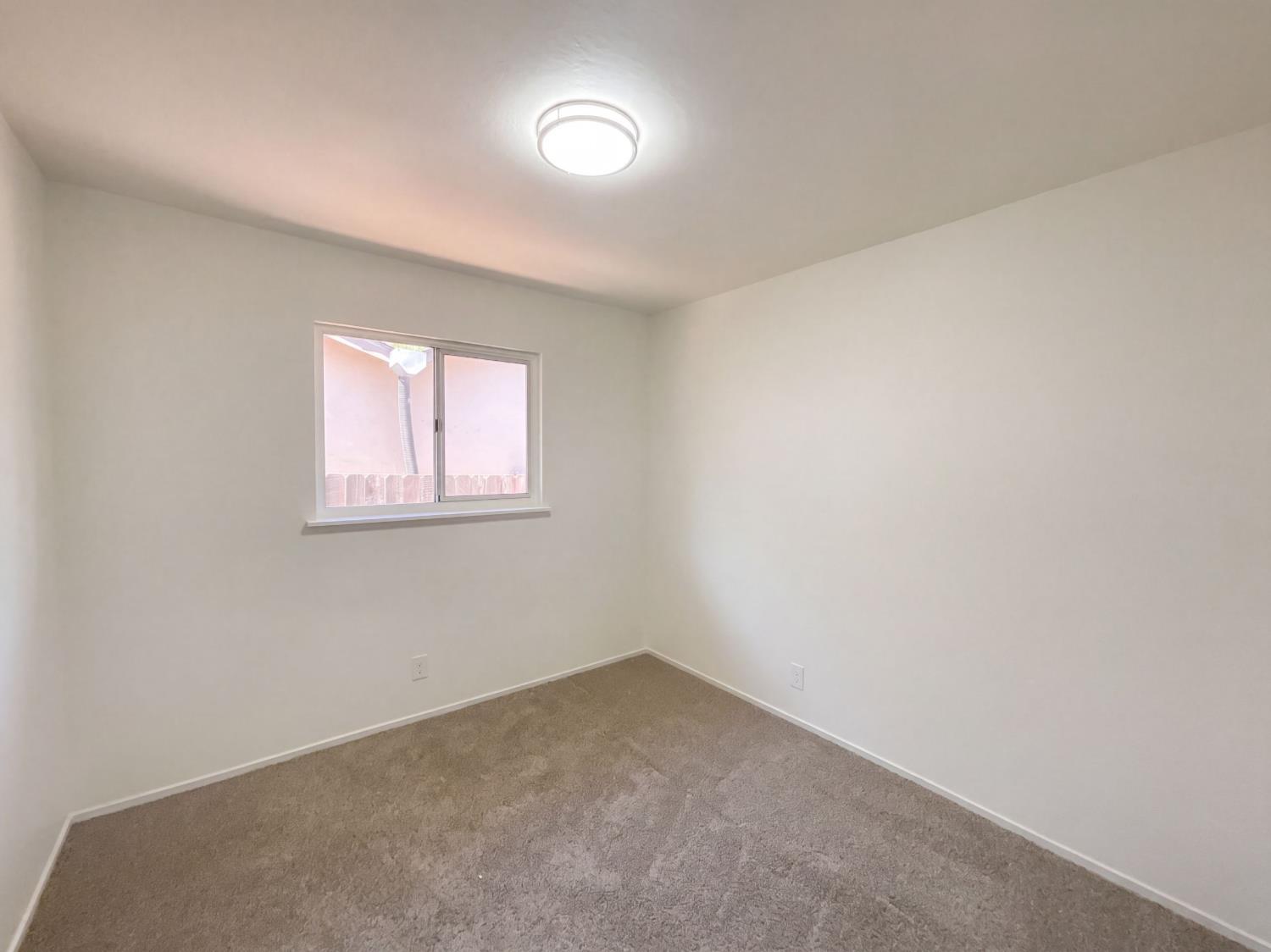 3008 Lerwick Road Sacramento, CA 95821 - Photo 10 of 19 Gallery Image 10
