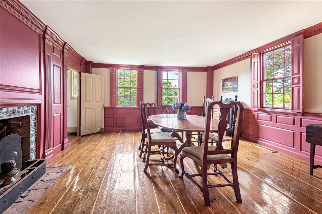 958 Puncatest Neck Road Tiverton, RI 02878 - Photo 17 of 50